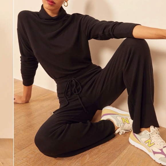 Reformation Pants - Reformation Two Piece Turtleneck Knit Set